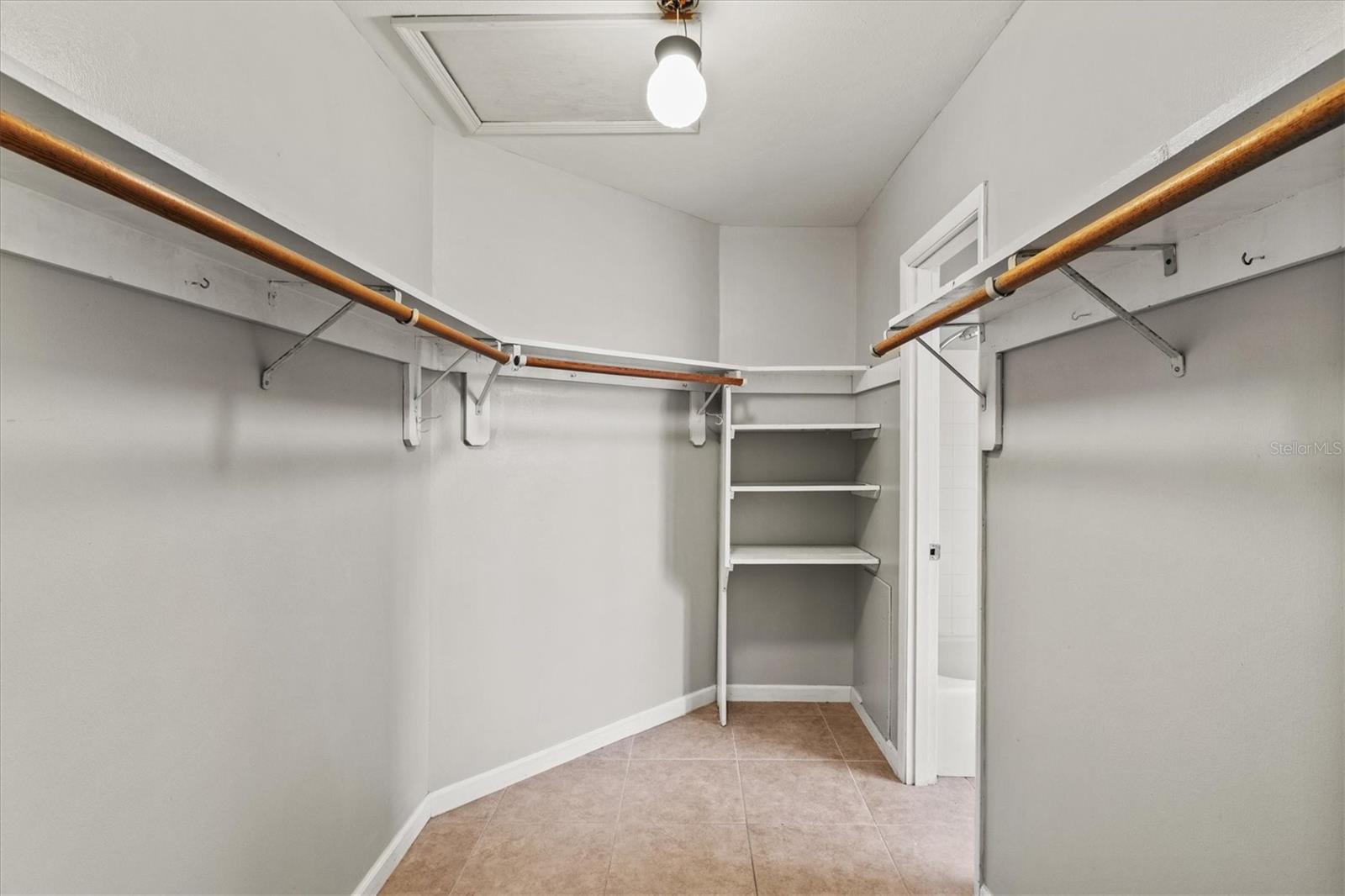WARM MINERAL SPRINGS UNIT 83 84 AND 87 REPLAT - Residential