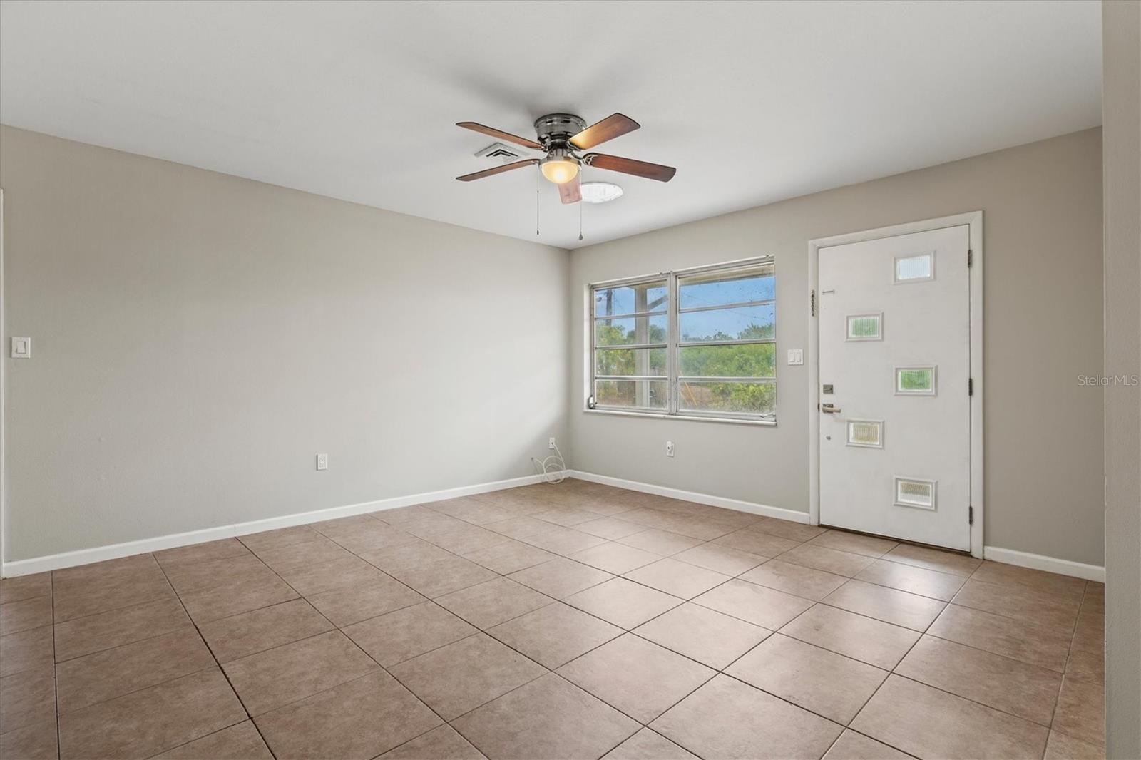 WARM MINERAL SPRINGS UNIT 83 84 AND 87 REPLAT - Residential