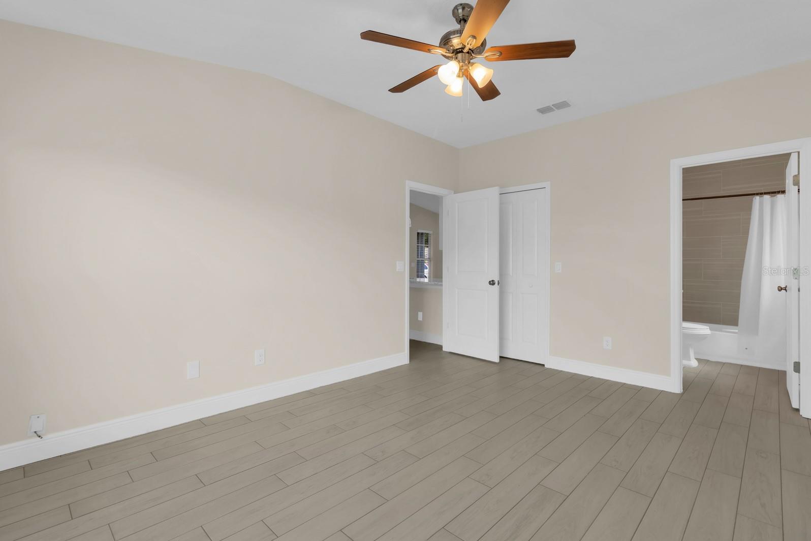 HOLDEN RIDGE - Residential