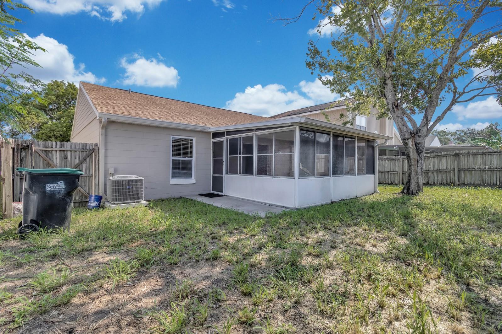 HOLDEN RIDGE - Residential