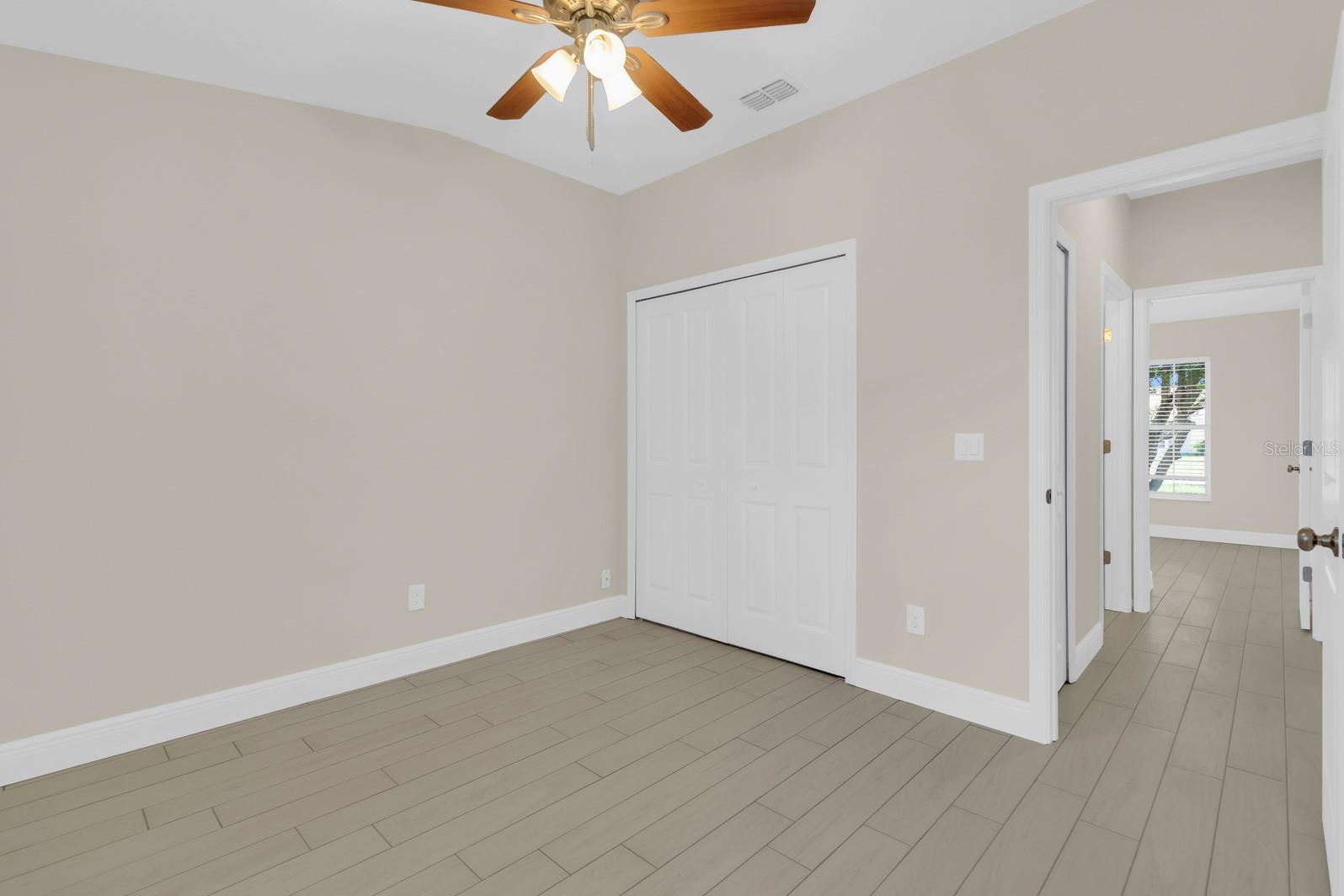 HOLDEN RIDGE - Residential
