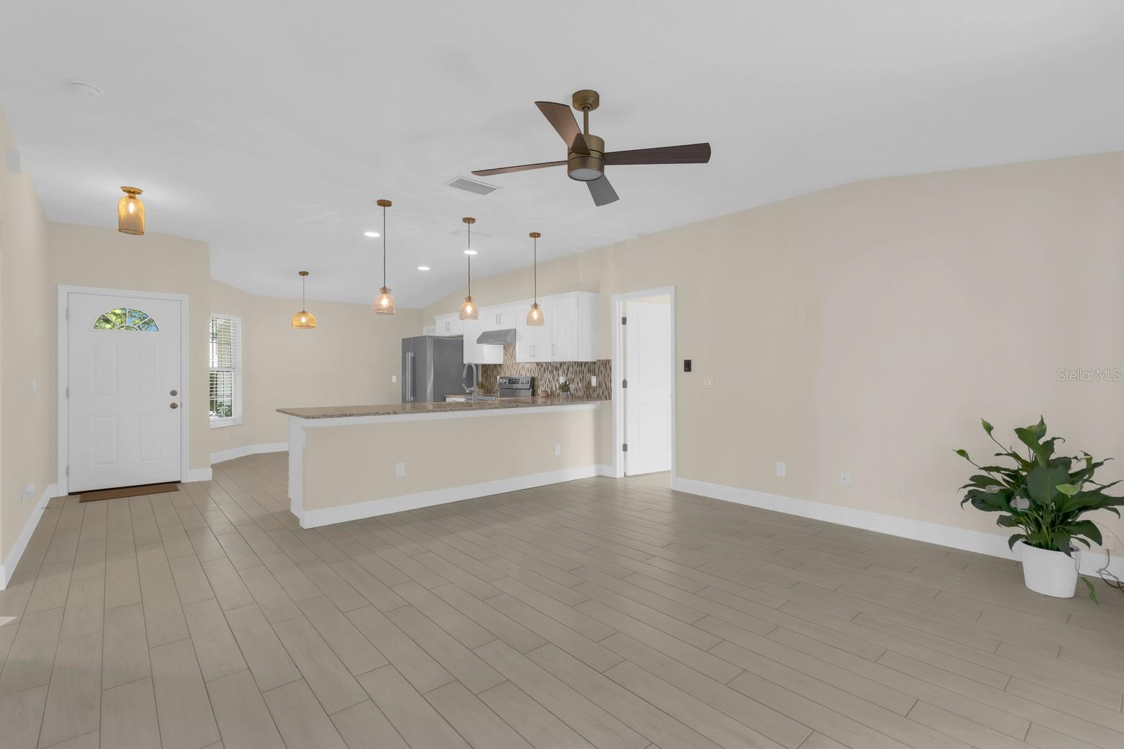 HOLDEN RIDGE - Residential
