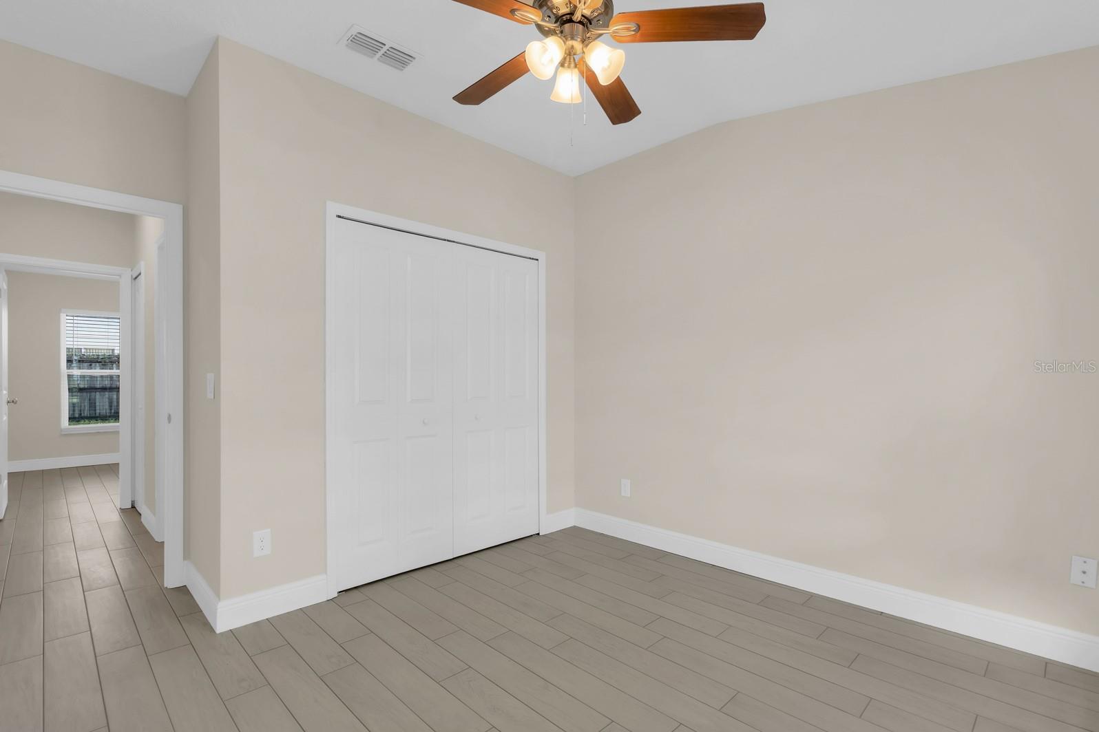 HOLDEN RIDGE - Residential