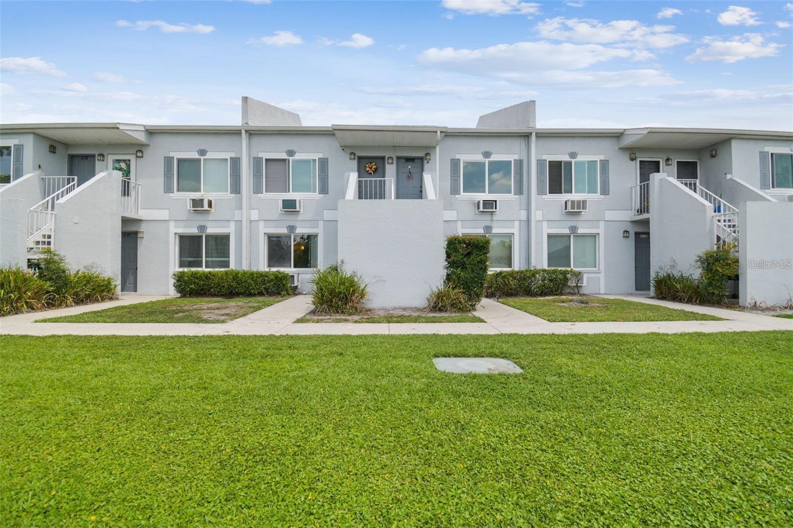 WATERSIDE - Residential