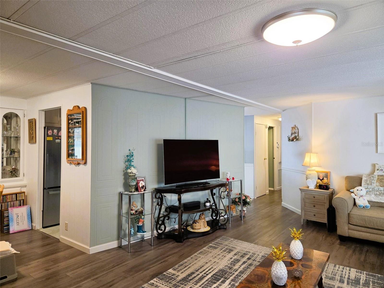 OAKWOOD MANOR - Residential