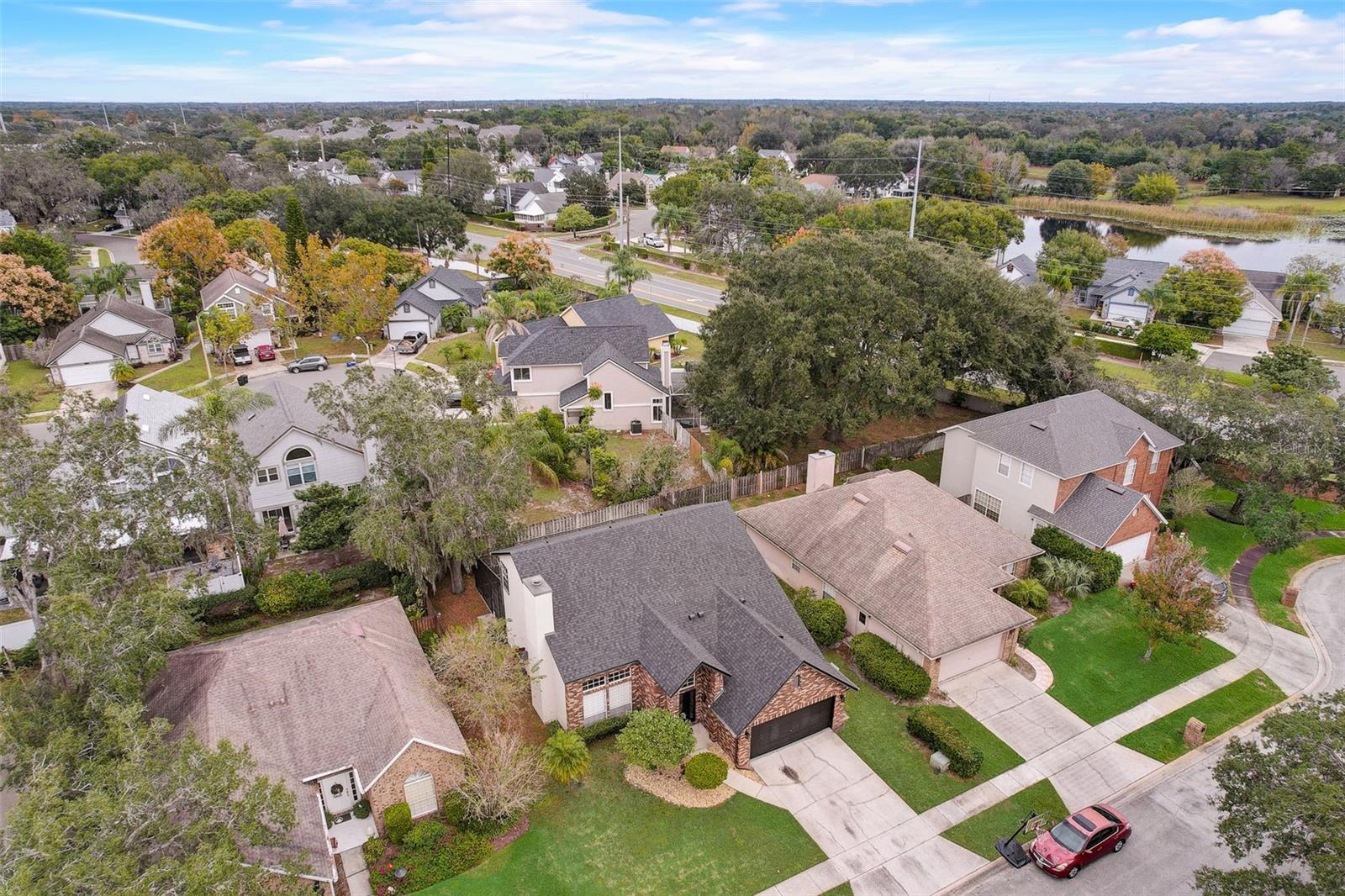 LAKES OF ALOMA - Residential