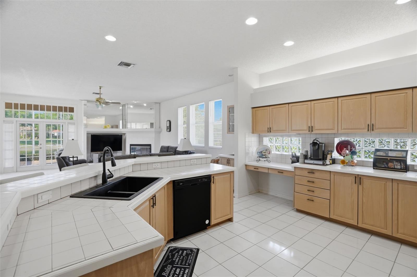CRESCENT OAKS - Residential