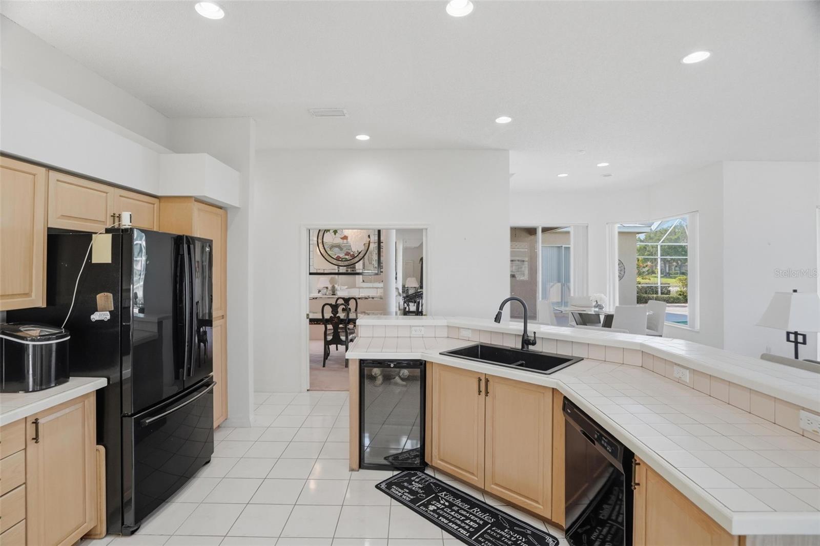 CRESCENT OAKS - Residential