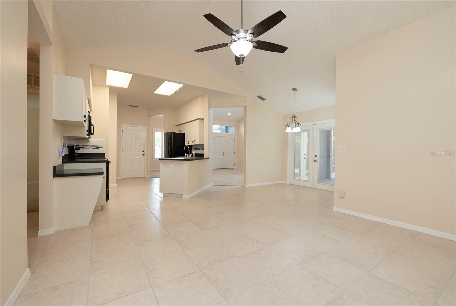 GROVES AT COBBS LANDING - Residential
