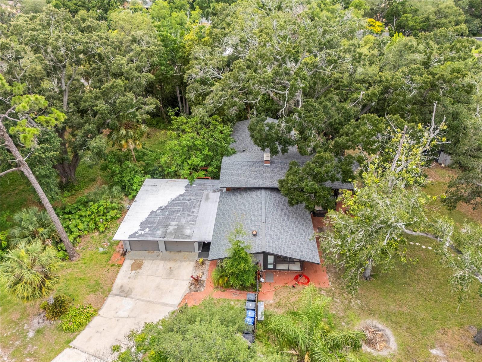 WHITE TROUT MANOR - Residential