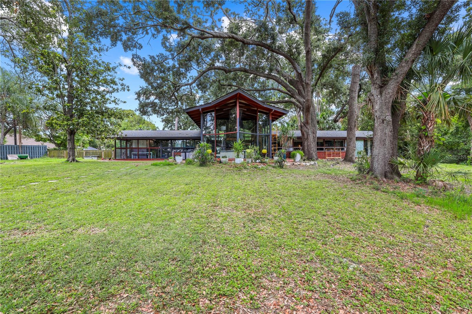WHITE TROUT MANOR - Residential
