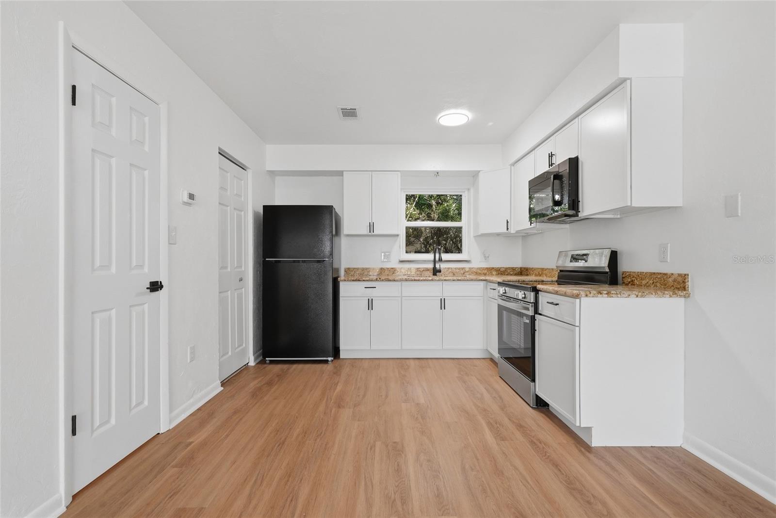 PHOENIX SUB PH II NAPIER GRT - Residential