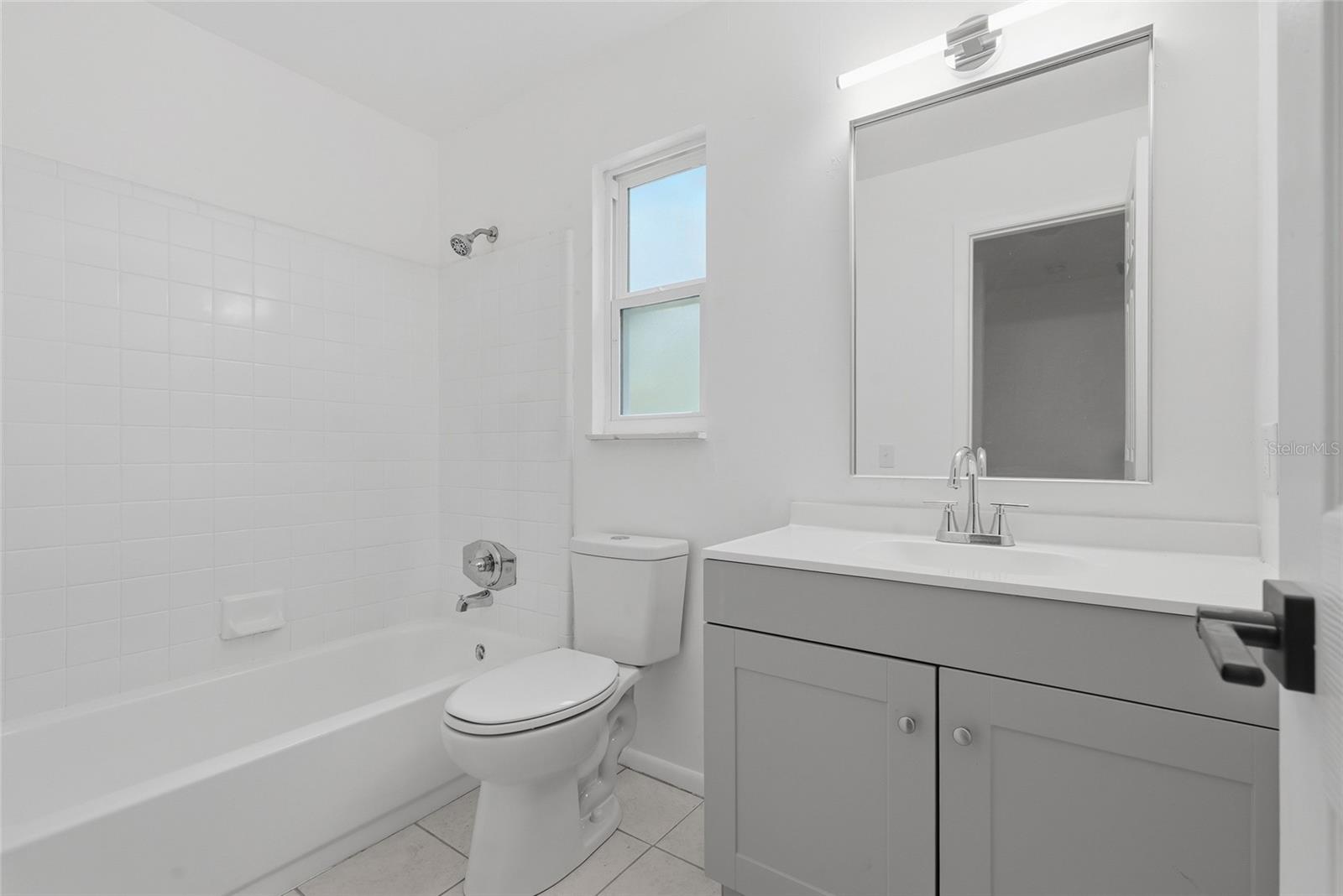 PHOENIX SUB PH II NAPIER GRT - Residential