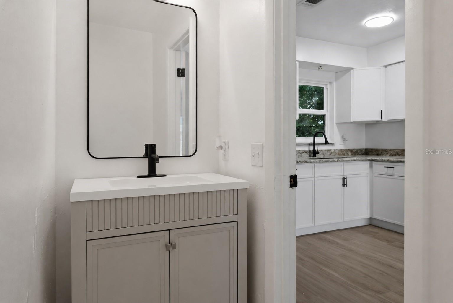 PHOENIX SUB PH II NAPIER GRT - Residential