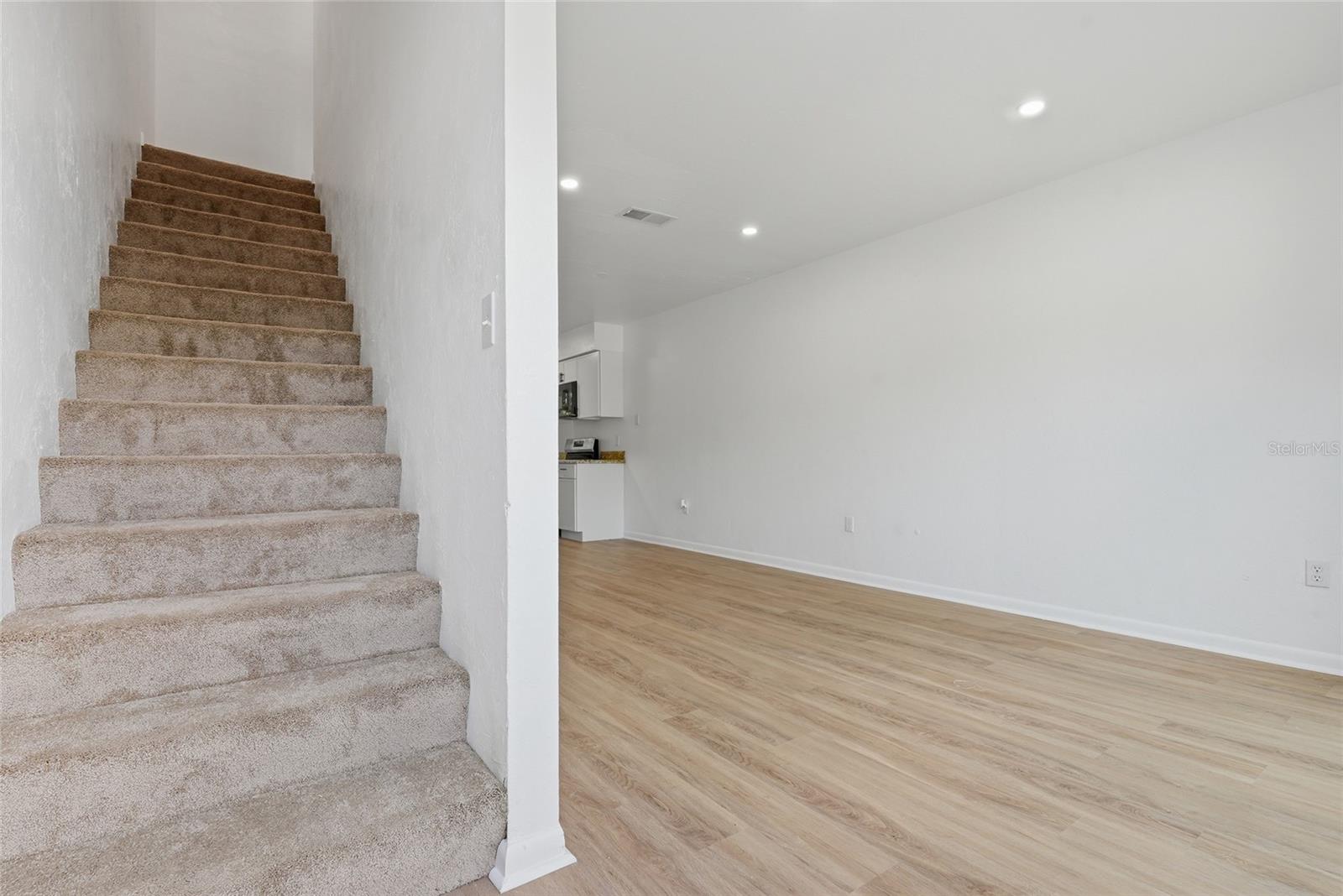 PHOENIX SUB PH II NAPIER GRT - Residential