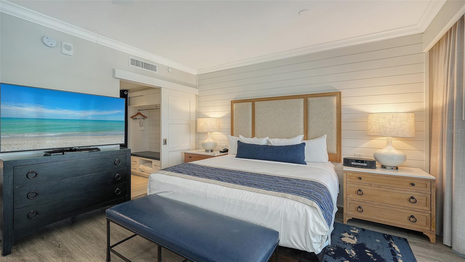 INN ON THE BEACH PH III - Residential