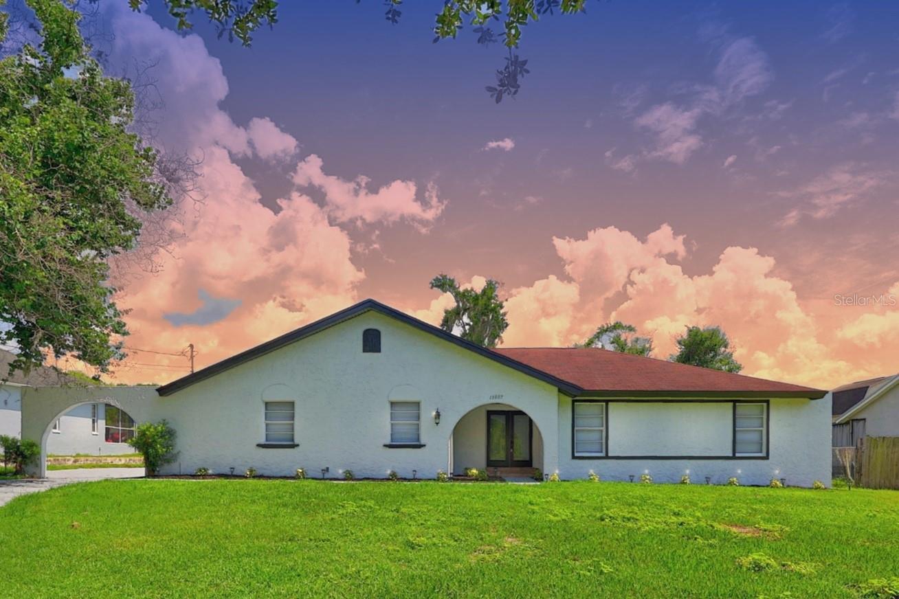 WHISPER LAKE - Residential