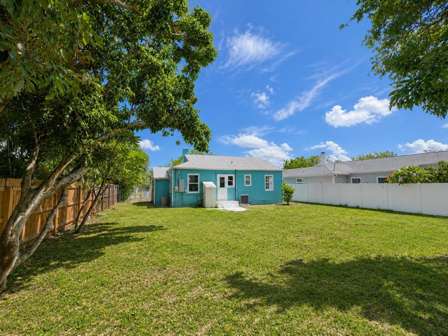 MACKLES - Residential Lease