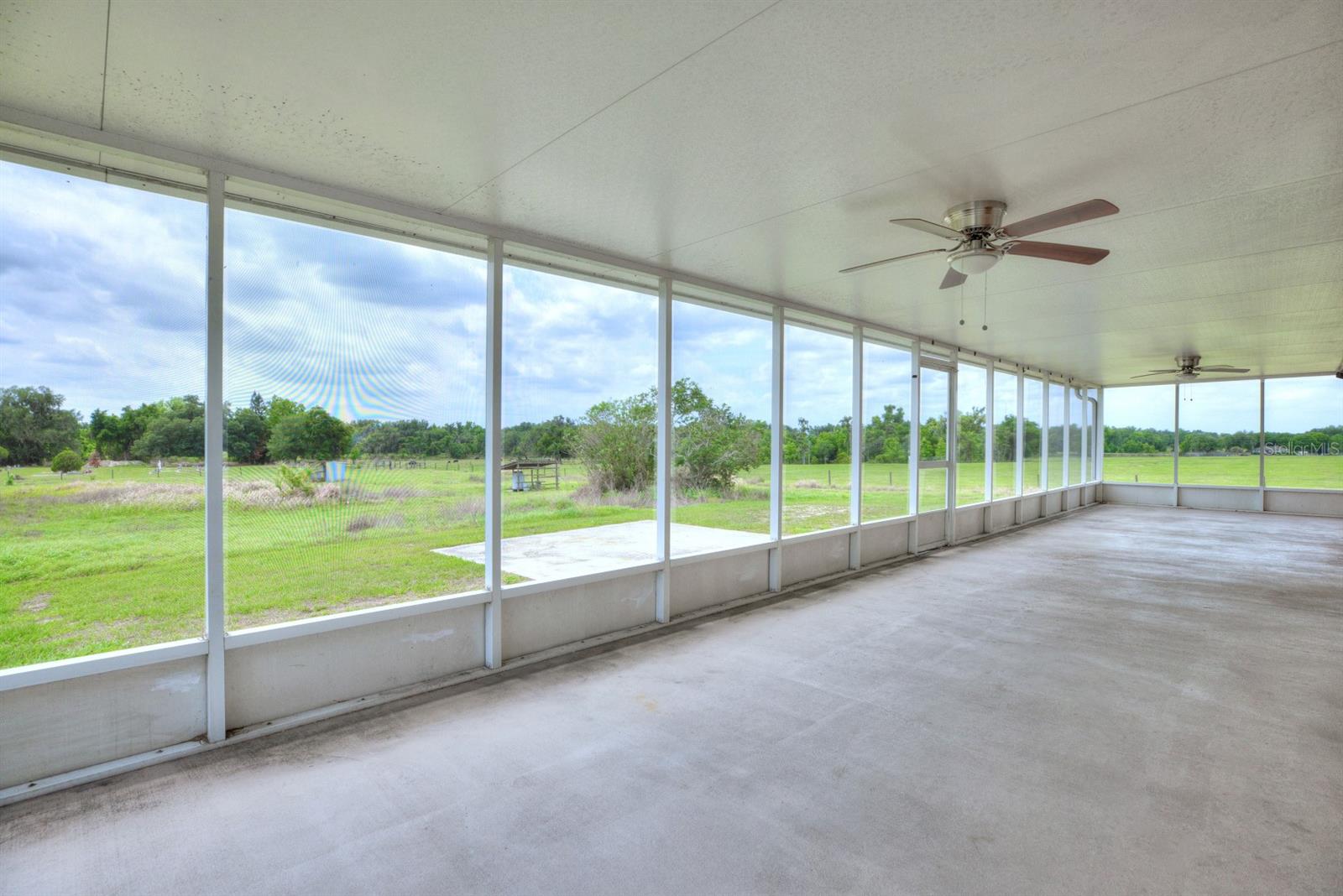 3.36 AC W 222 FT OF NW1/4 OF SE1/4 OF SE1/4 09 34S - Residential