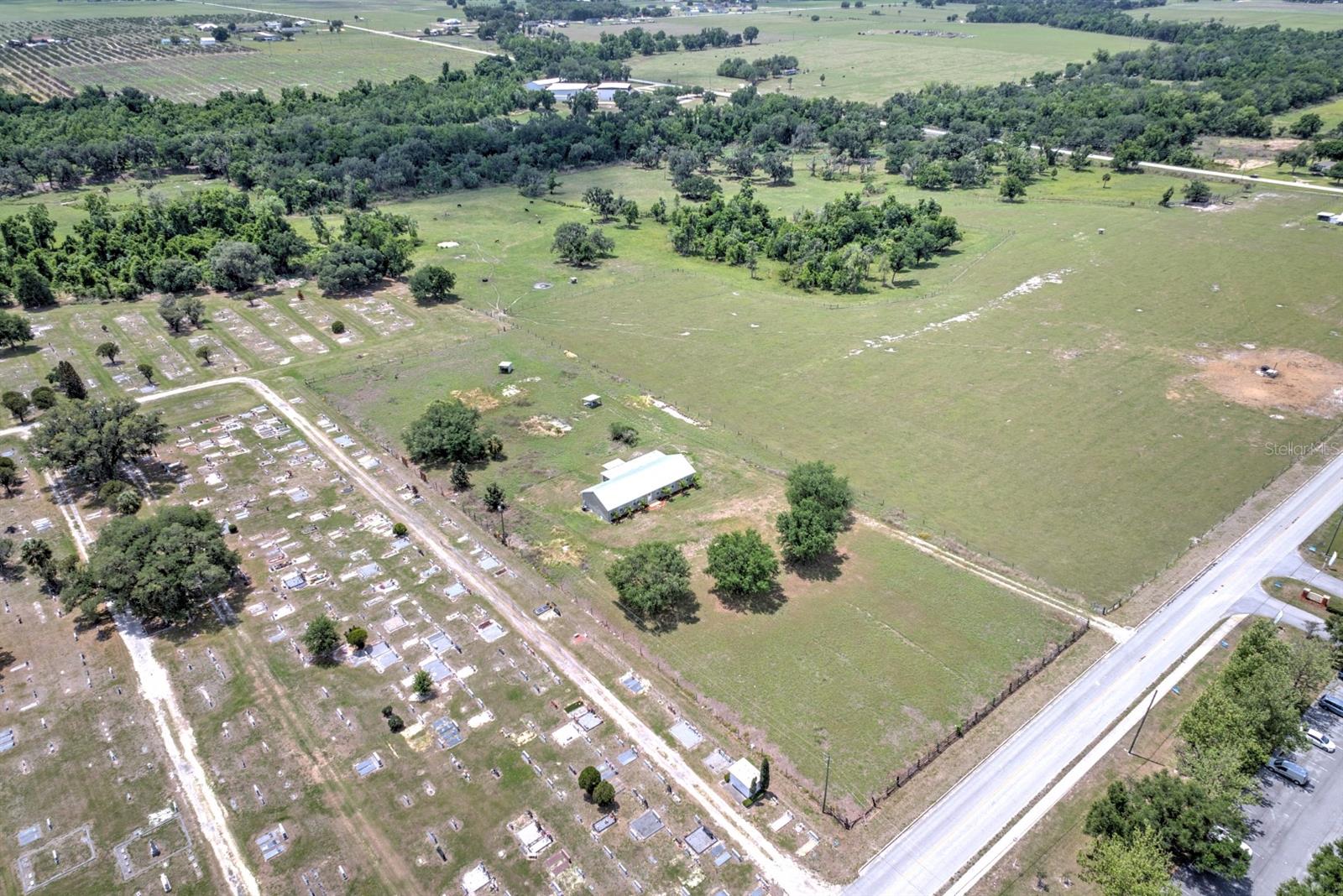 3.36 AC W 222 FT OF NW1/4 OF SE1/4 OF SE1/4 09 34S - Residential