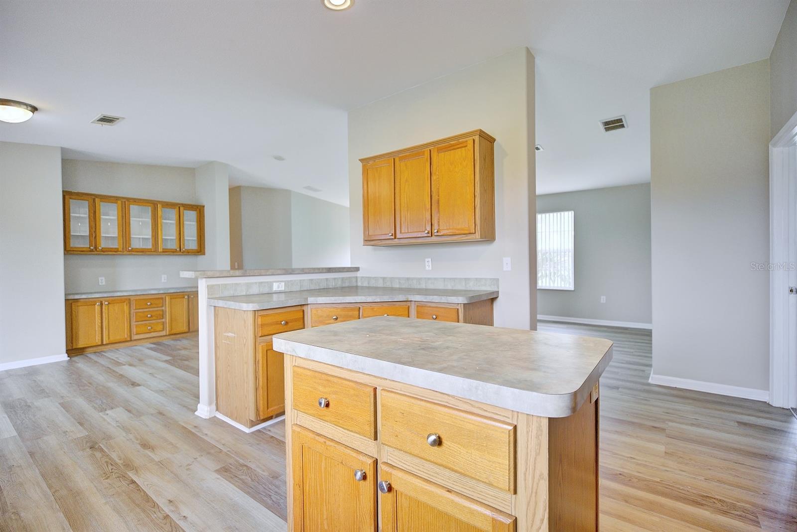 3.36 AC W 222 FT OF NW1/4 OF SE1/4 OF SE1/4 09 34S - Residential