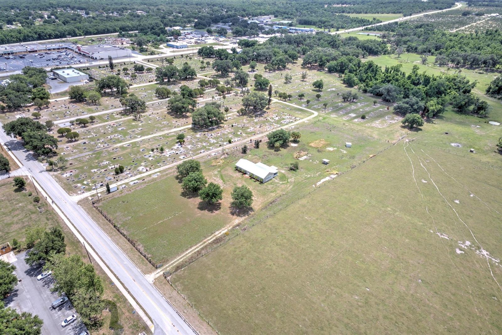 3.36 AC W 222 FT OF NW1/4 OF SE1/4 OF SE1/4 09 34S - Residential