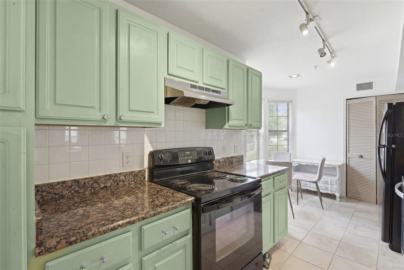 RESIDENCES AT SABAL POINT A CONDOMINIUM - Residential