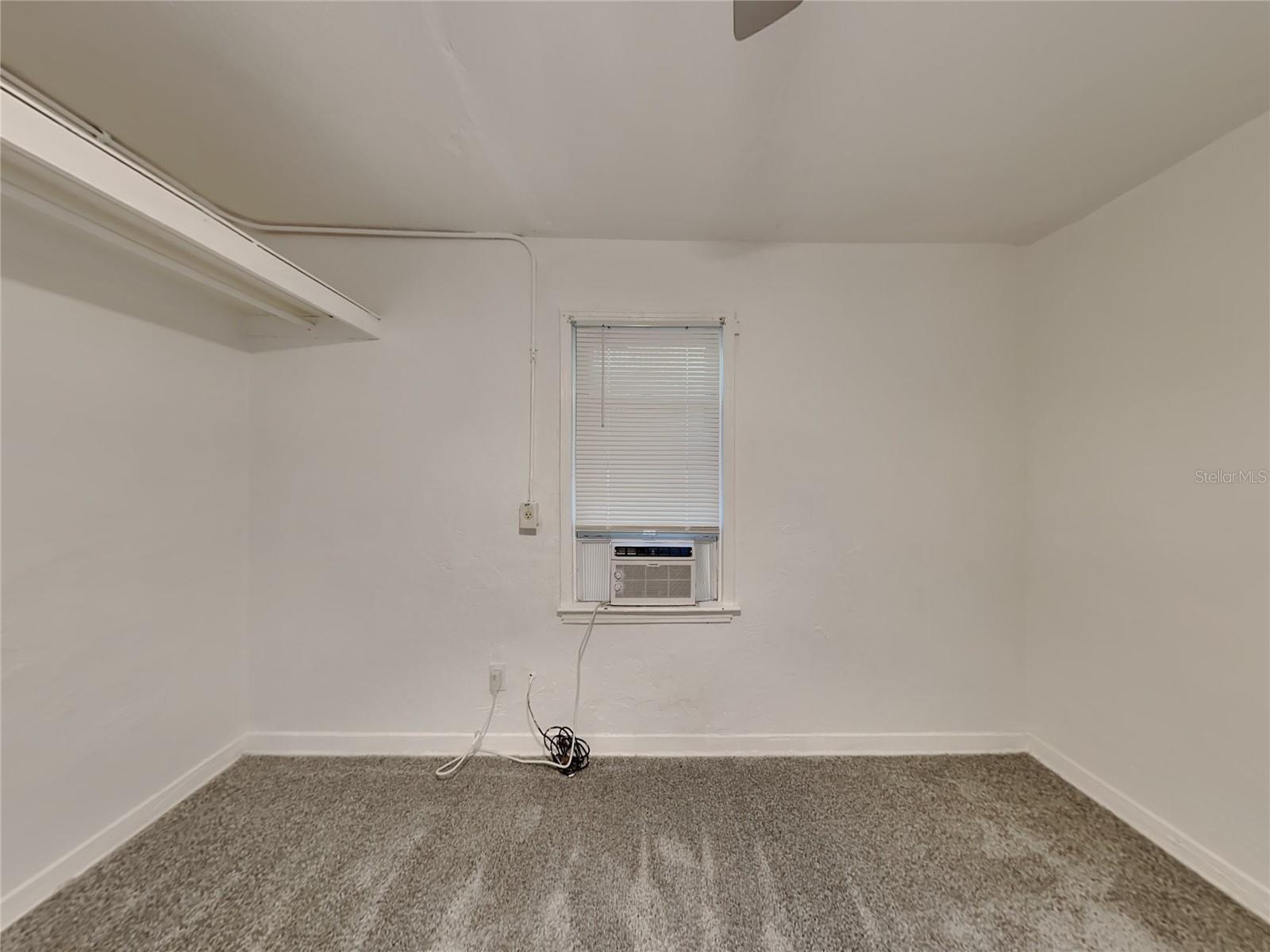 QUIGG & ARMSTRONG BLK 05 DAYTONA - Residential Lease