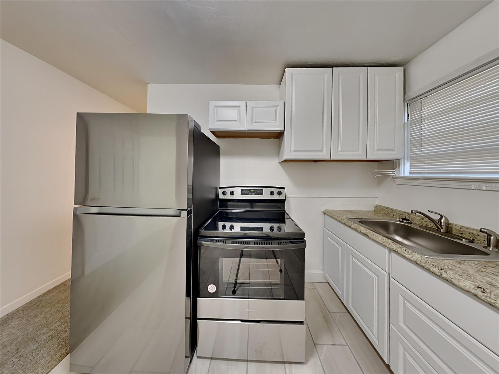 QUIGG & ARMSTRONG BLK 05 DAYTONA - Residential Lease