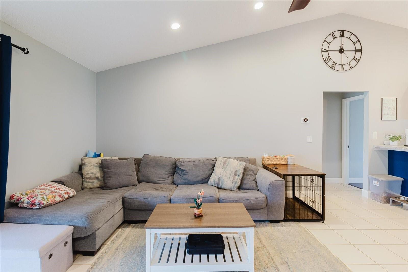 LAKES UNIT II PH 1 SEC III THE - Residential