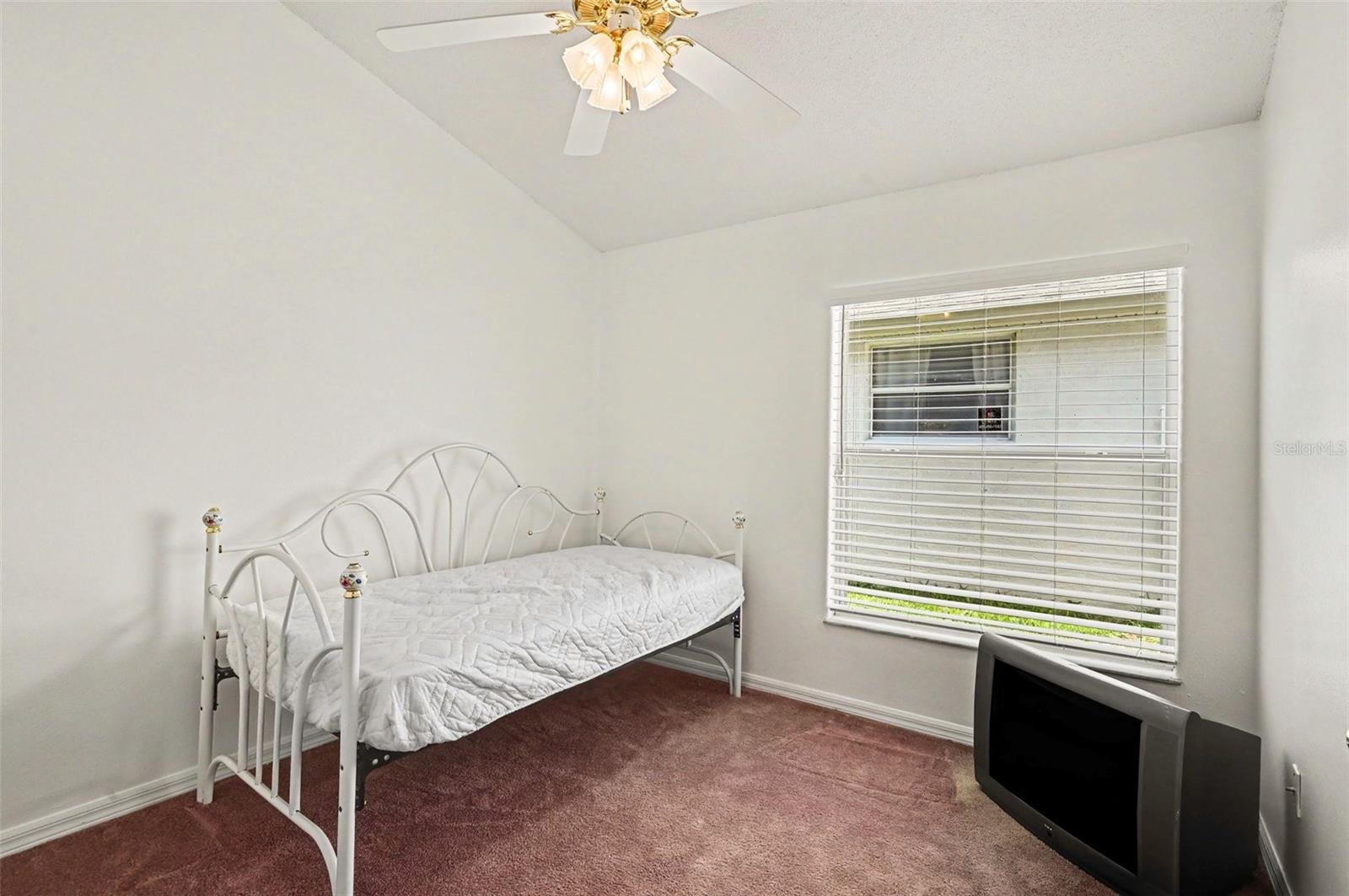 CRYSTAL CREEK - Residential