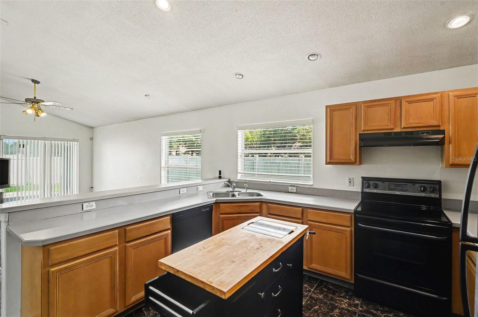 CRYSTAL CREEK - Residential