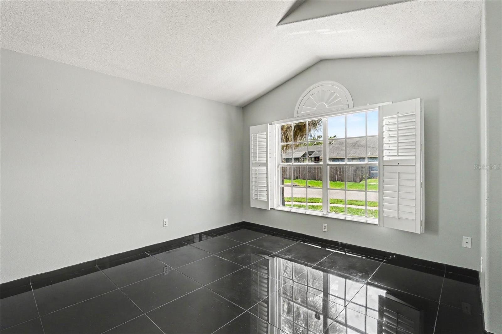 CRYSTAL CREEK - Residential