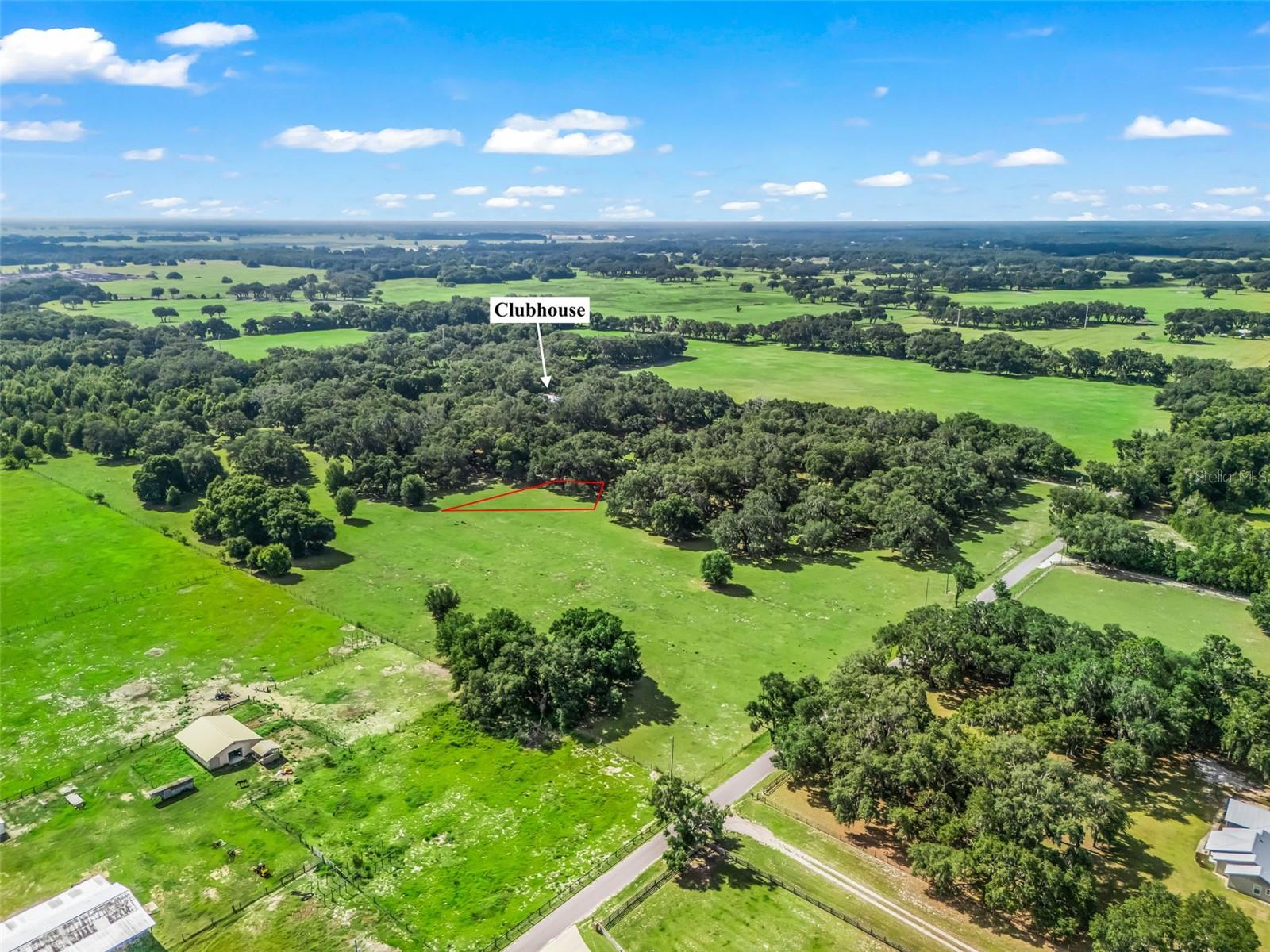 12 OAKS CLUB & LODGE - Land