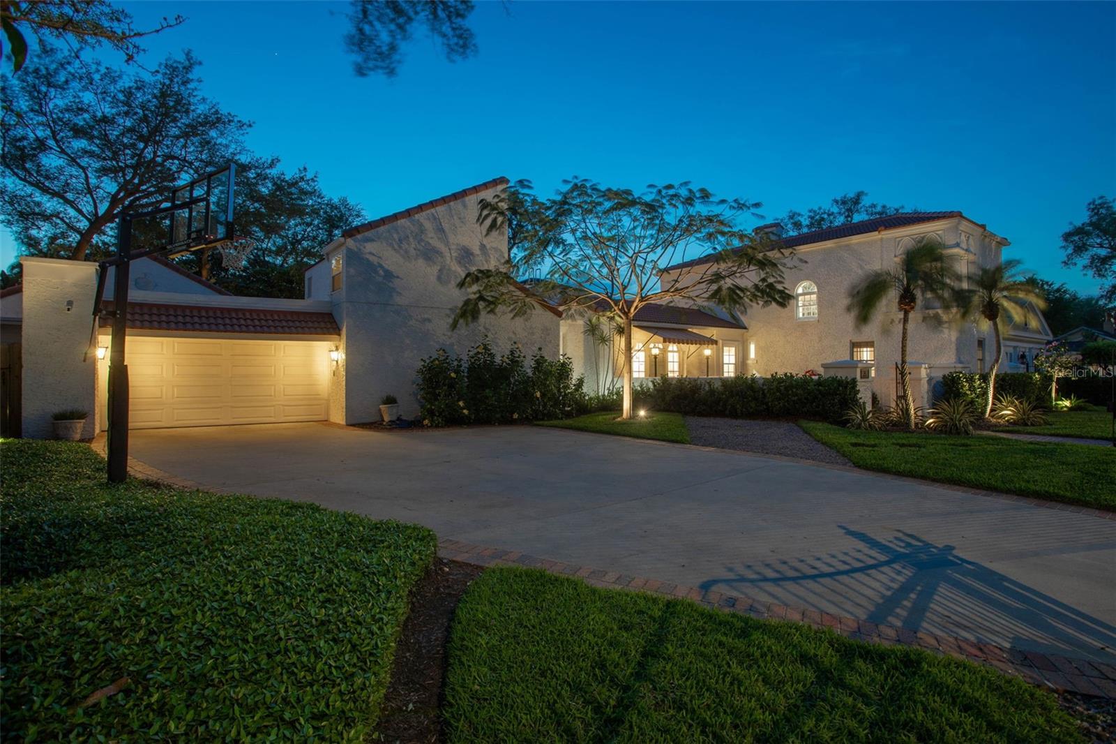 DAVIS ISLANDS - Residential