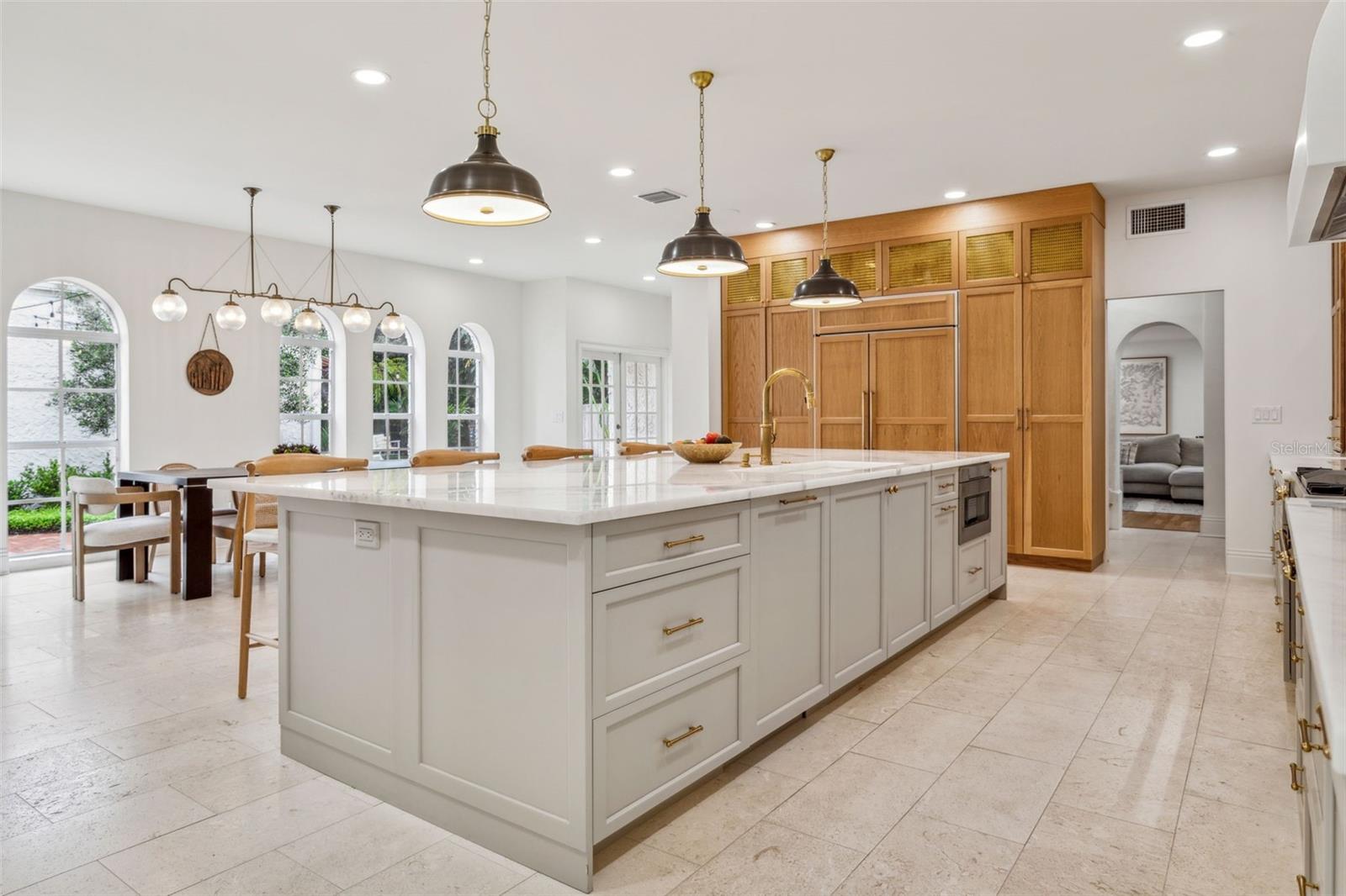 DAVIS ISLANDS - Residential