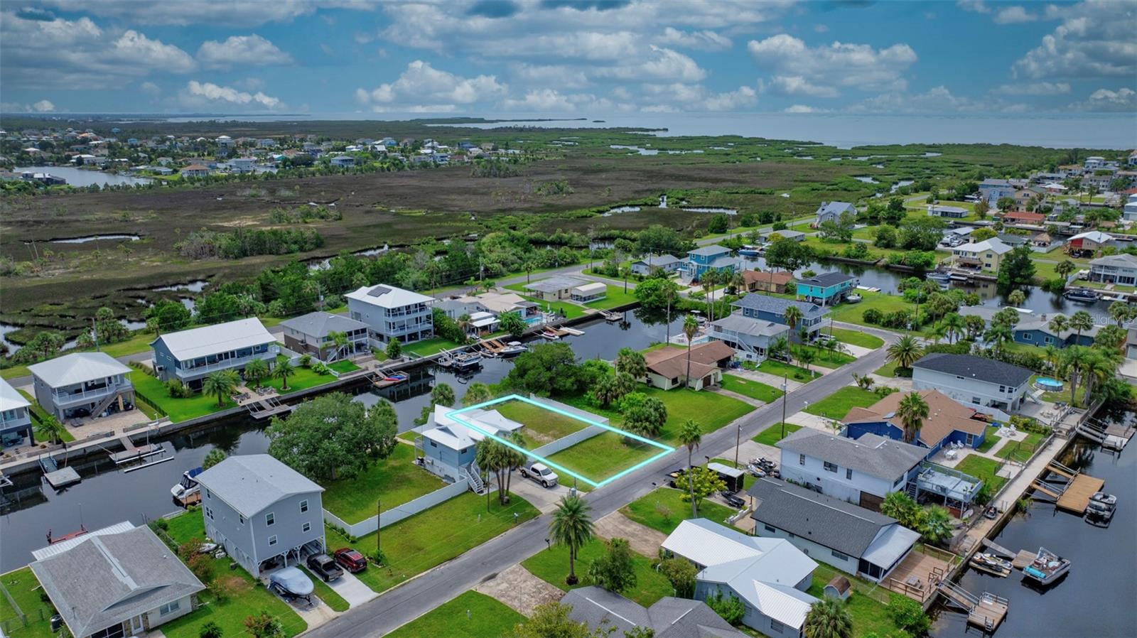 HERNANDO BEACH - Land