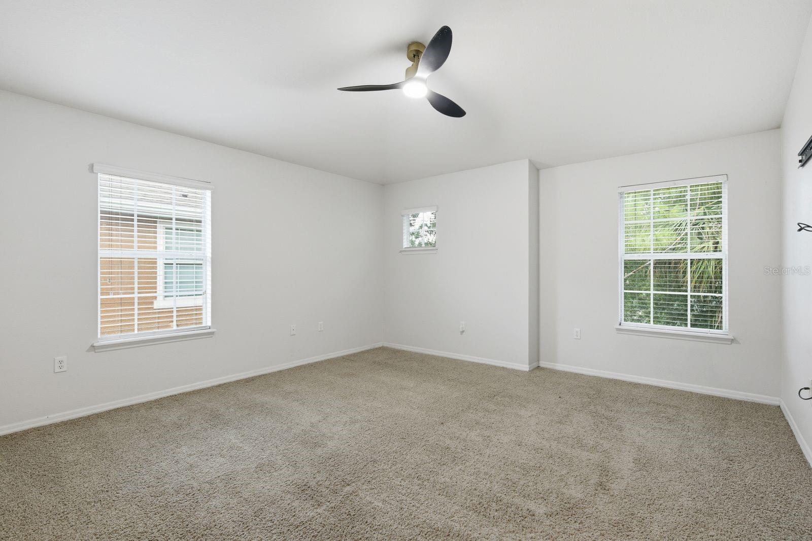 SCHOONER COVE A CONDO PH 31 - Residential