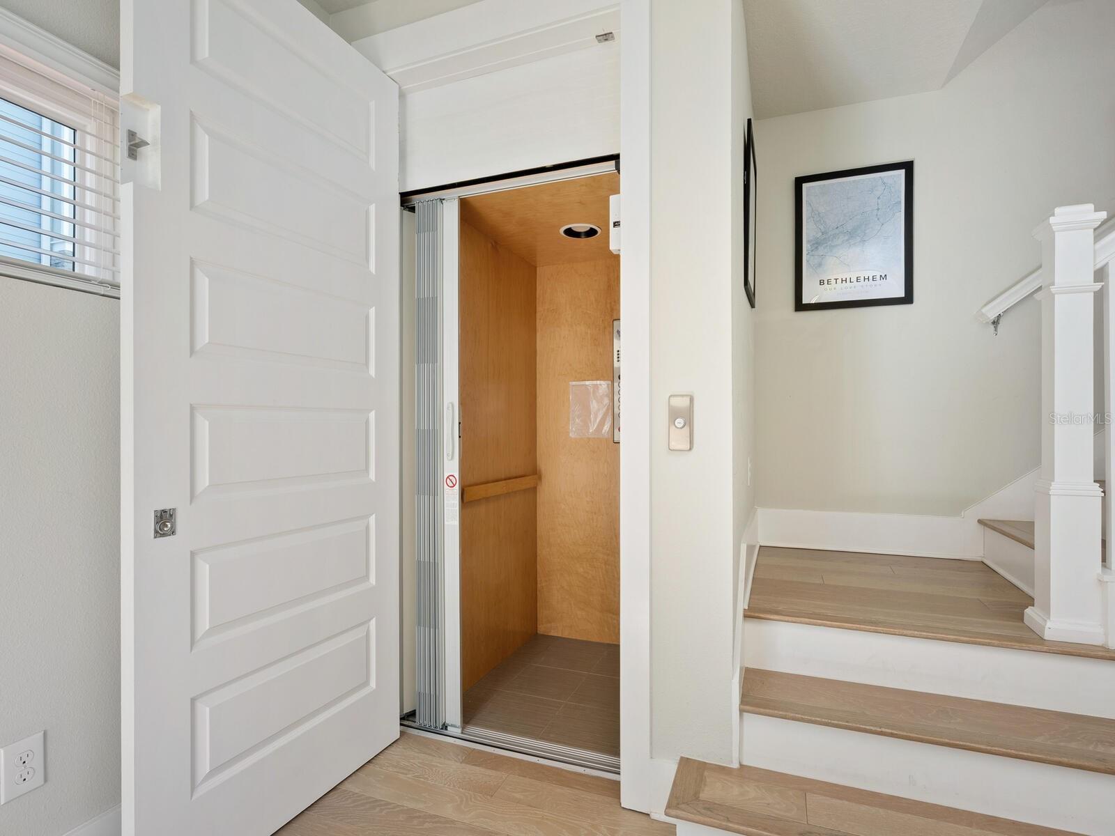 ENCLAVE/LAUREL PARK REP - Residential