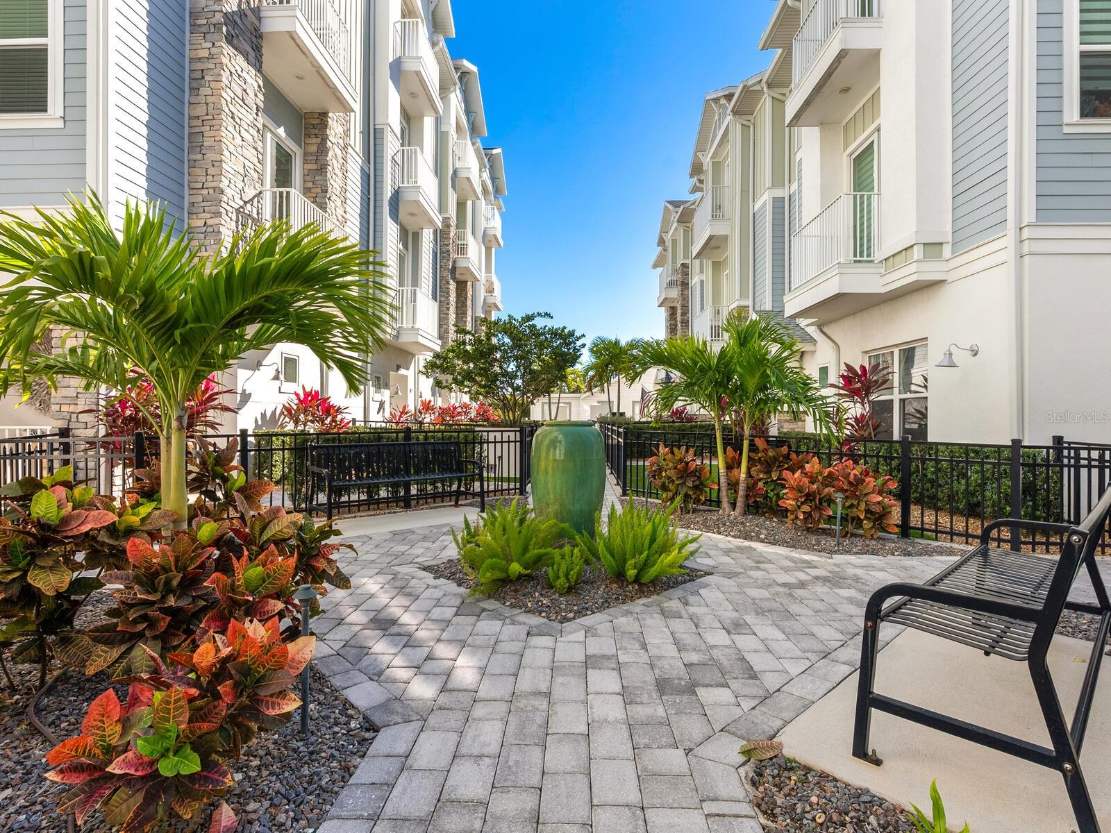 ENCLAVE/LAUREL PARK REP - Residential