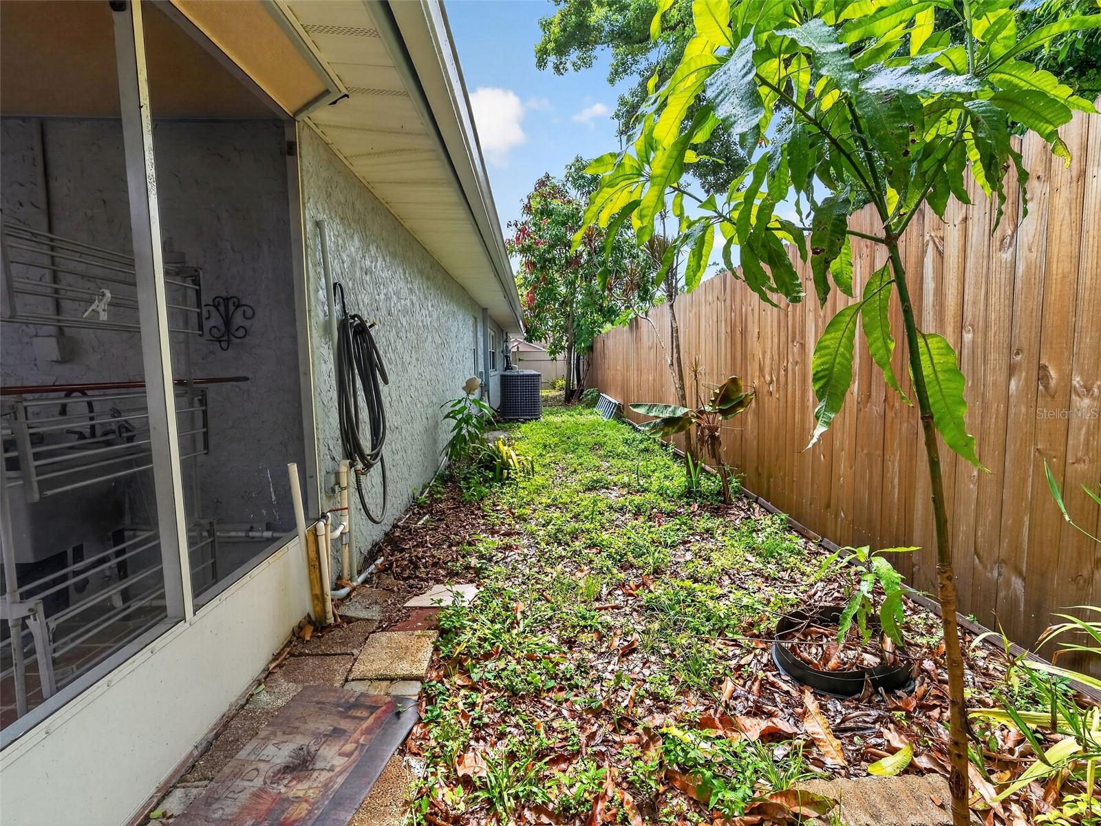 ALMANS ACRES - Residential