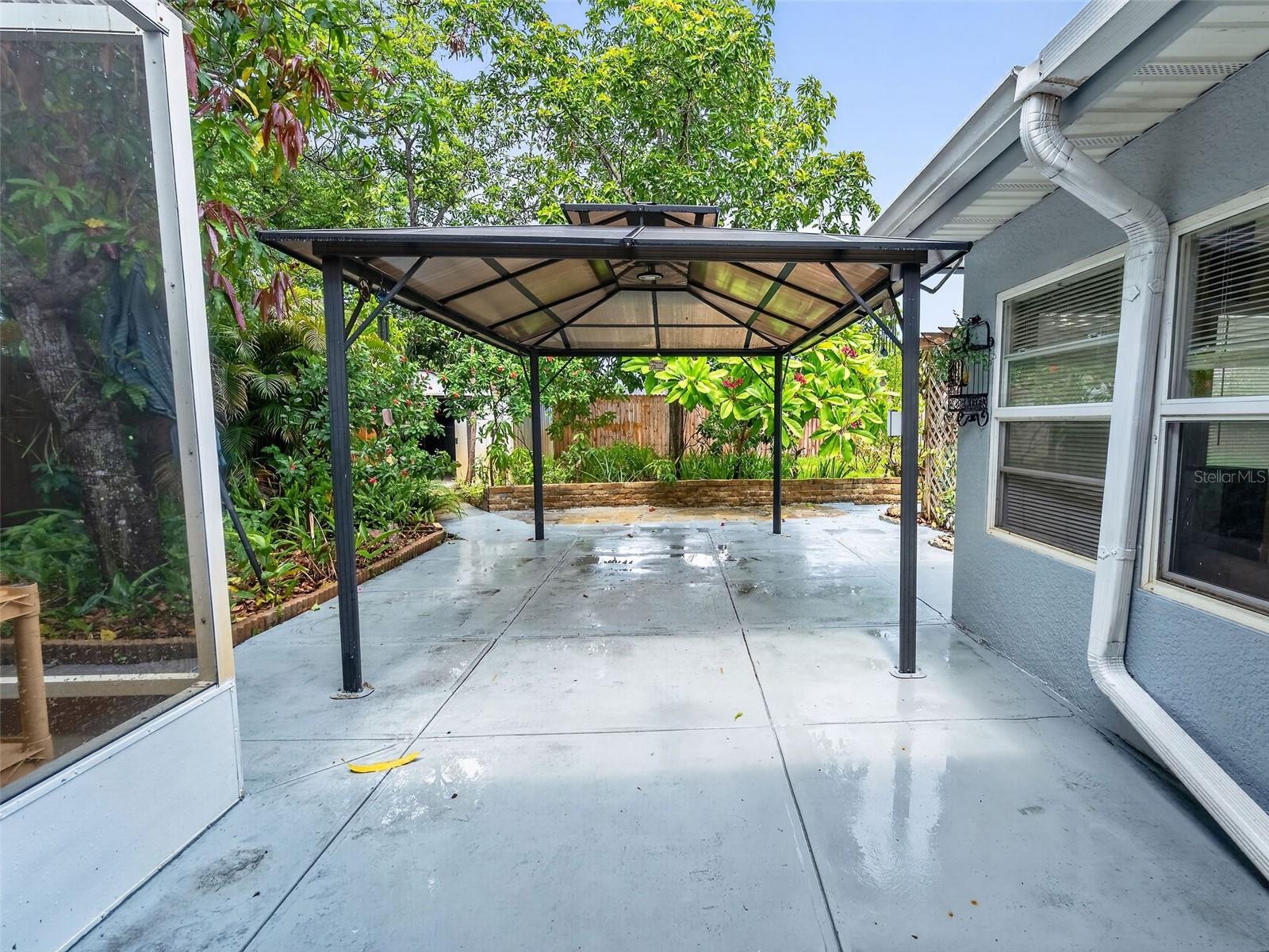 ALMANS ACRES - Residential