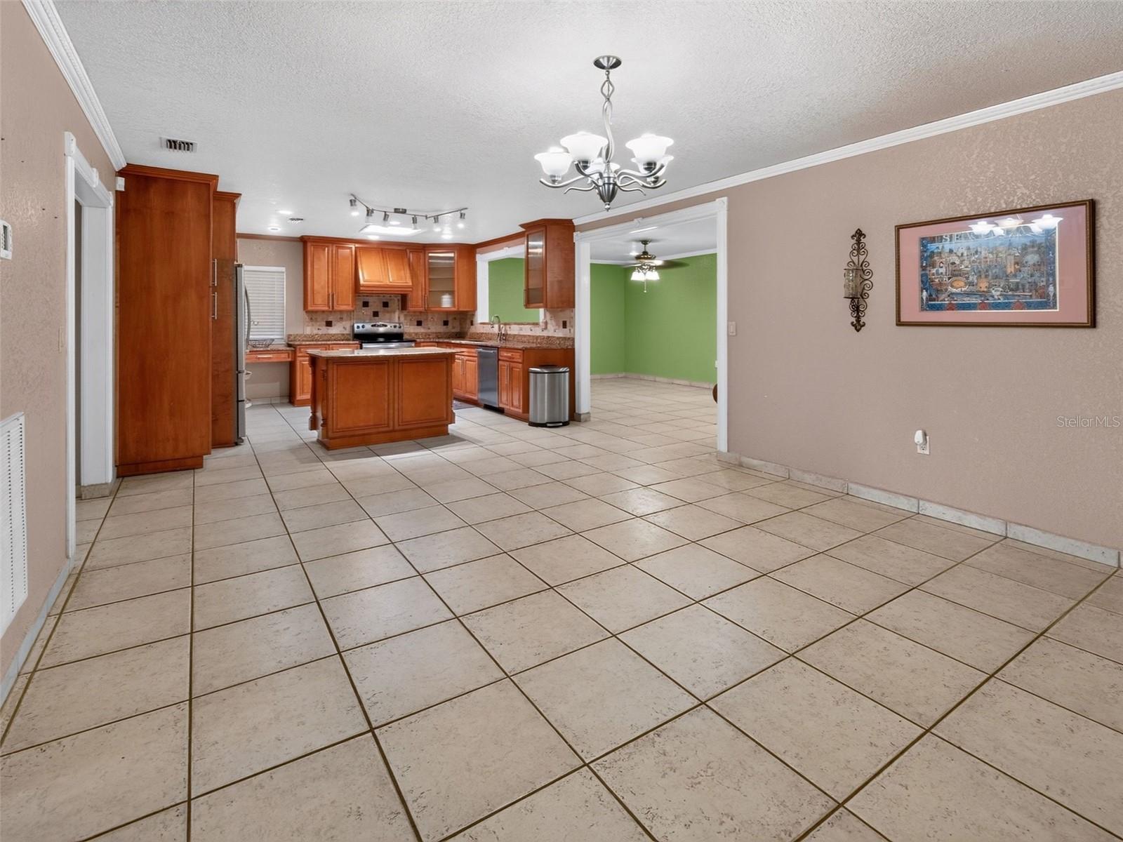 ALMANS ACRES - Residential