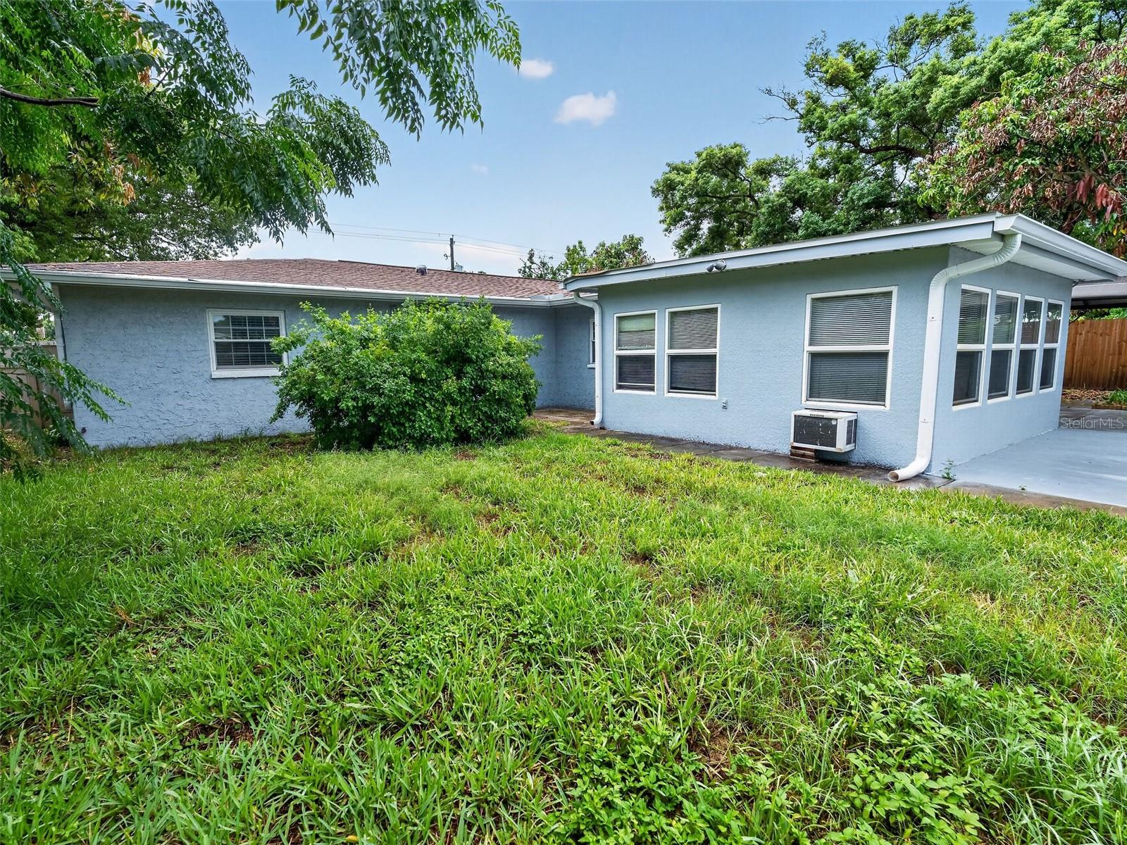 ALMANS ACRES - Residential