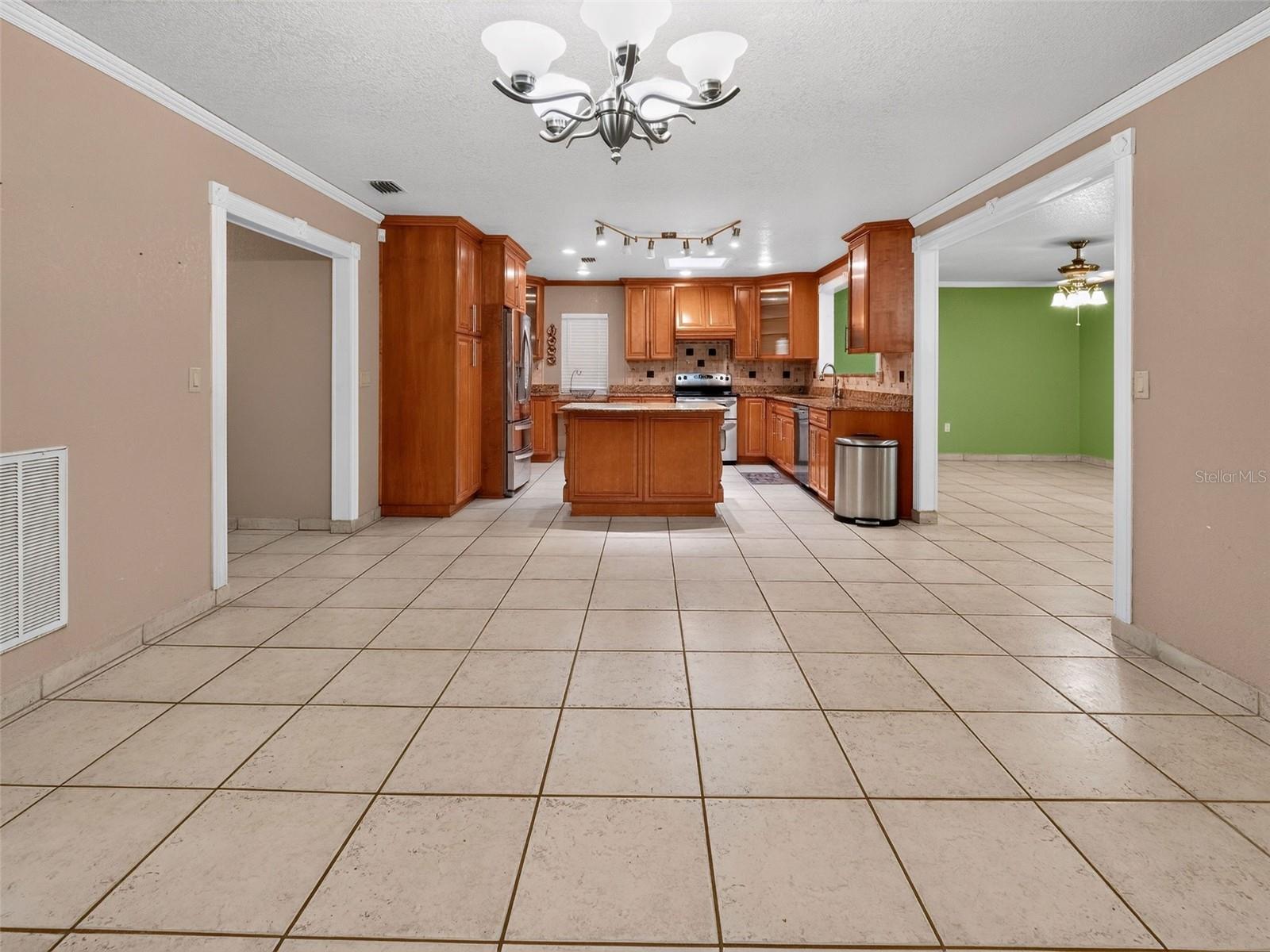 ALMANS ACRES - Residential