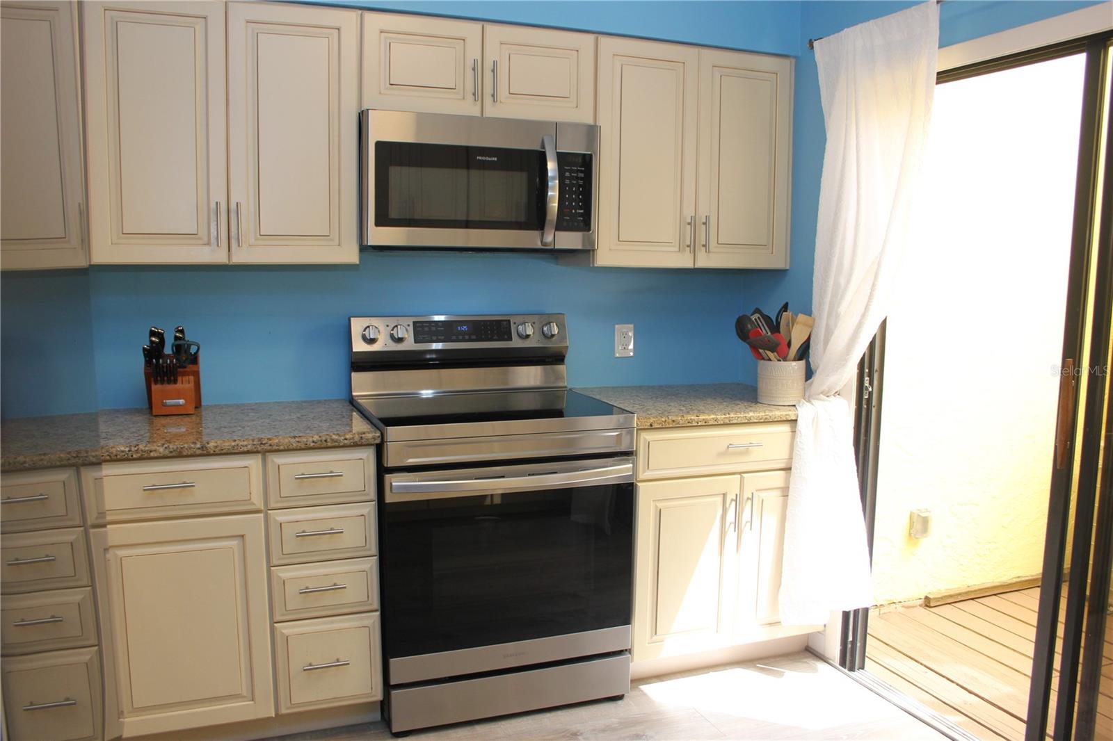 EMERALD POINTE TWNHS PH 05 - Residential