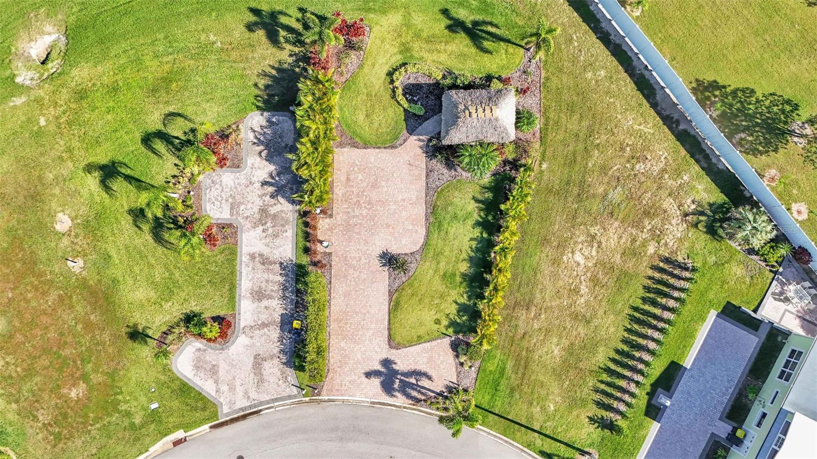 BAY LAKE RESIDENCE - Land