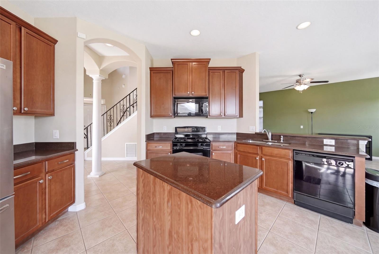 SUMMERBROOKE PH 01 - Residential