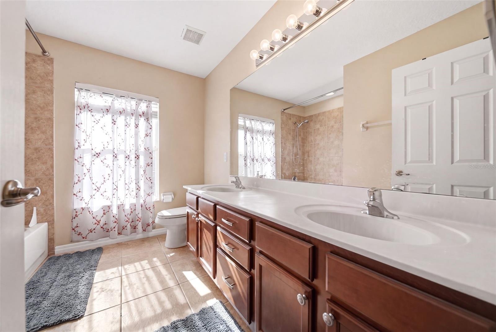 SUMMERBROOKE PH 01 - Residential