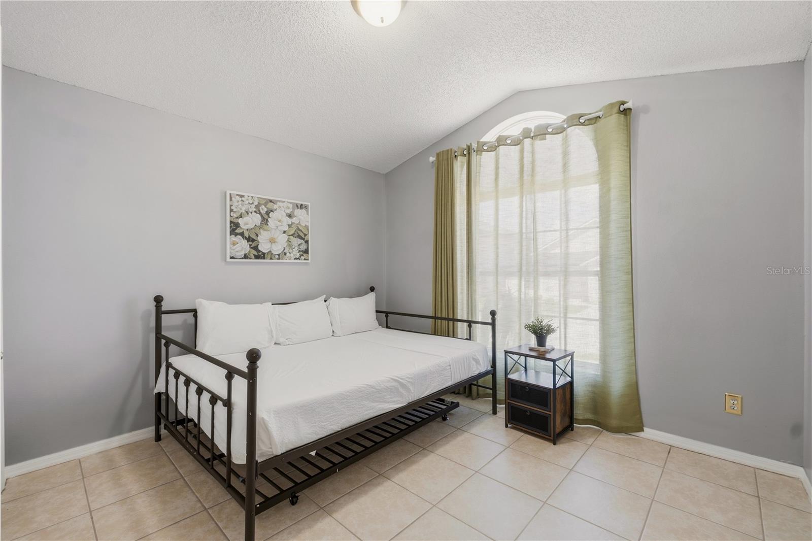 LEGACY PARK PH 03 - Residential Lease